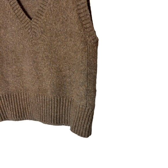 Gentle Fawn Milkshake Tan V-Neck Jordyn Sweater Vest - Picture 7 of 11